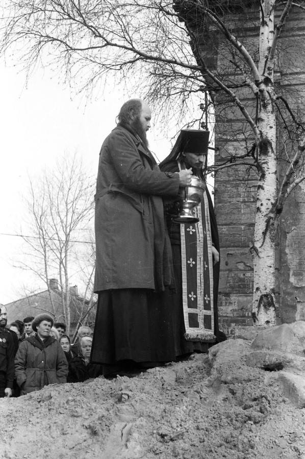 Возрождение обители, 1990-е годы