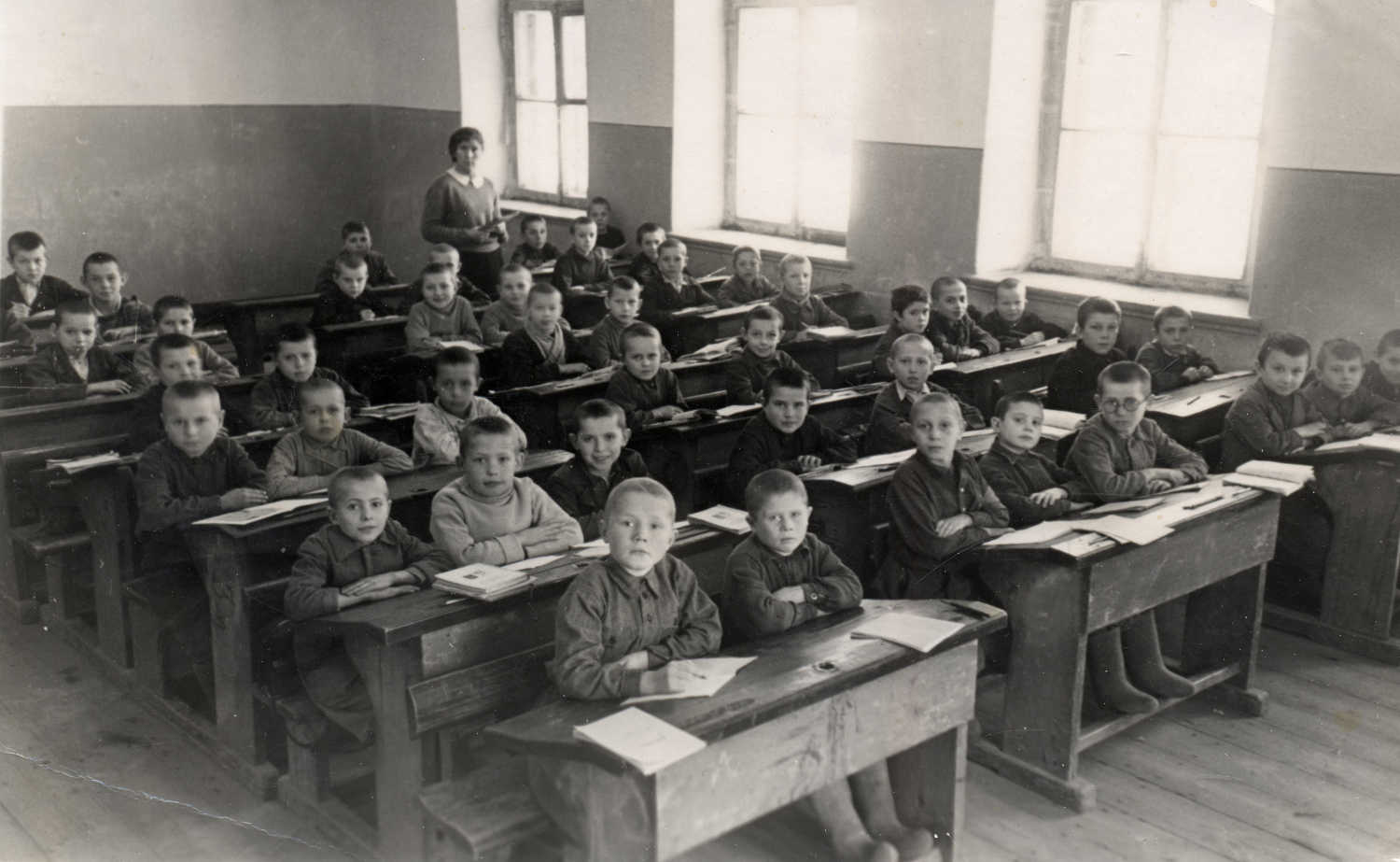 Школа 1946 год. Школа в годы войны 1941-1945. Школа в послевоенные годы. Советская школа до войны. Дети-школьники в годы войны.